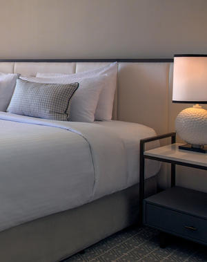 Fairmont Royal Pavillion 